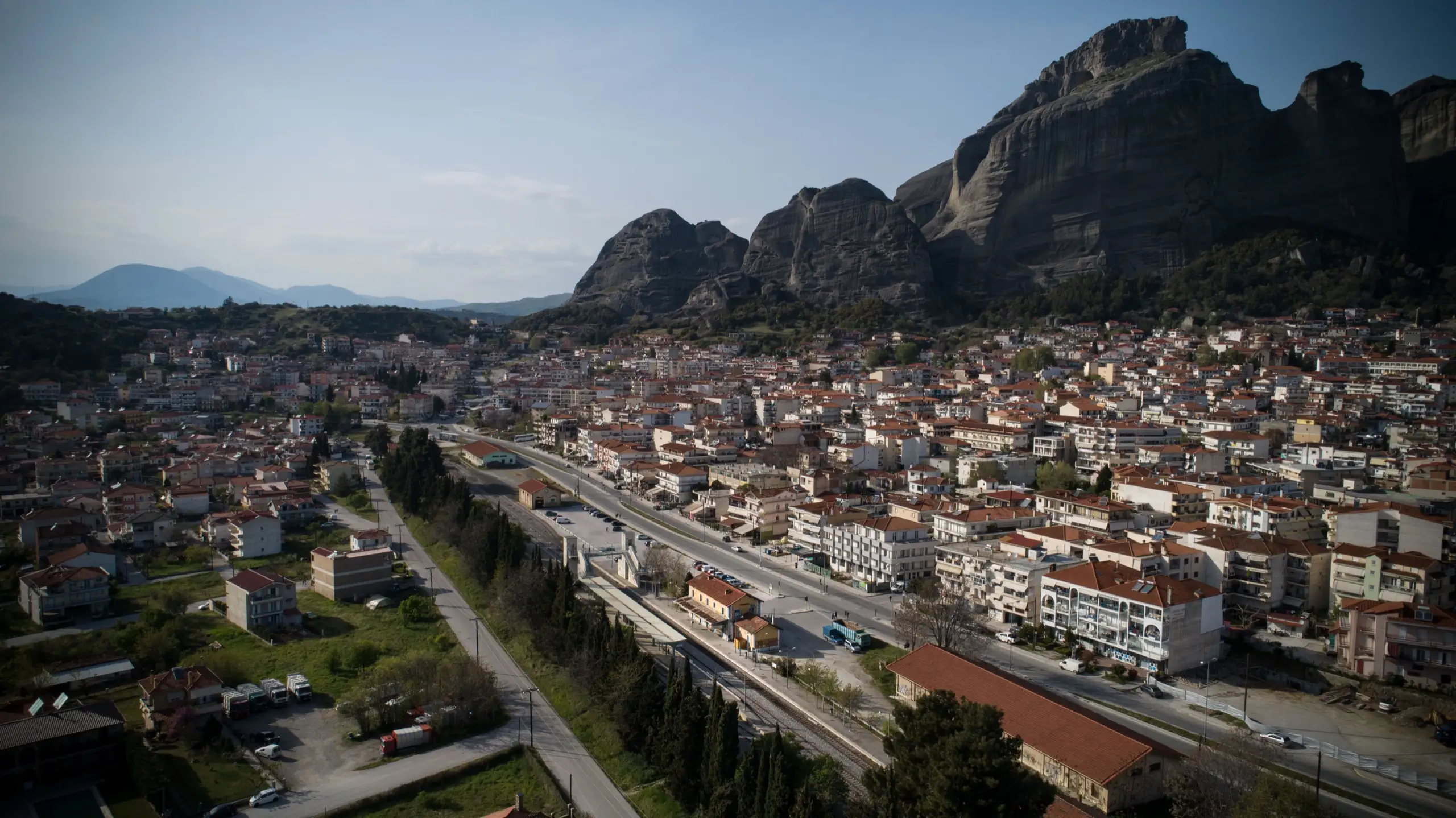 Σιδηροδρομική γραμμή στη Θεσσαλία, περιοχή Καλαμπάκας.