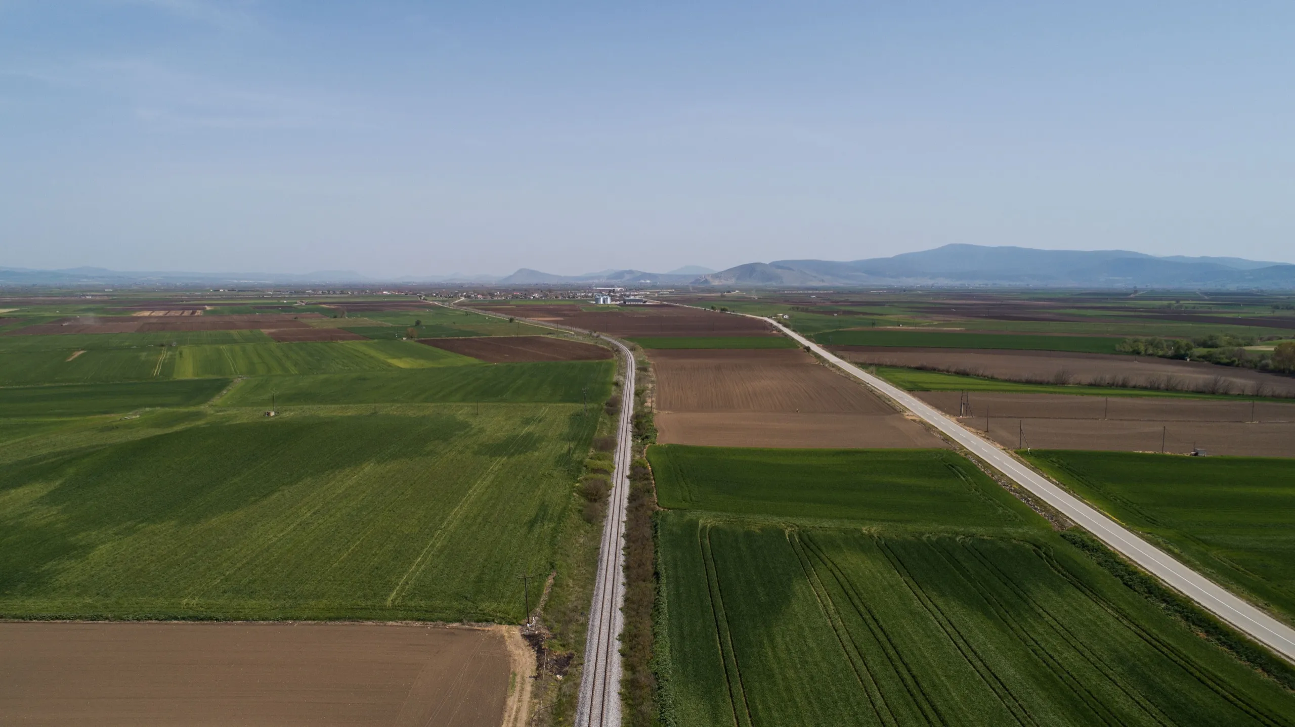 Σιδηροδρομική γραμμή από τον Παλαιοφάρσαλο προς τους Σοφάδες.